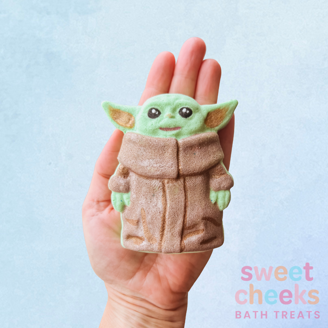 Toy Bath Bomb - Space Fighter Baby Alien