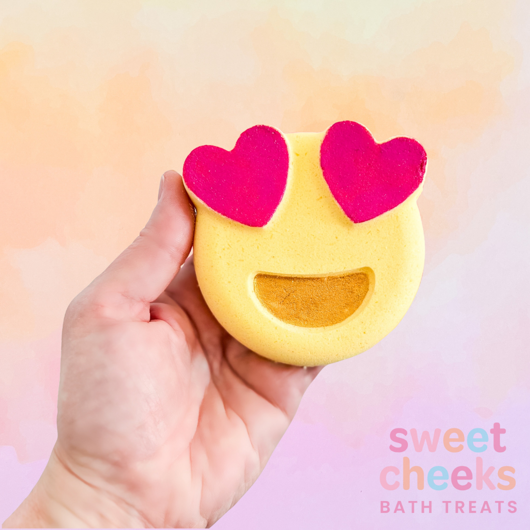Love Emoji Bath Bomb