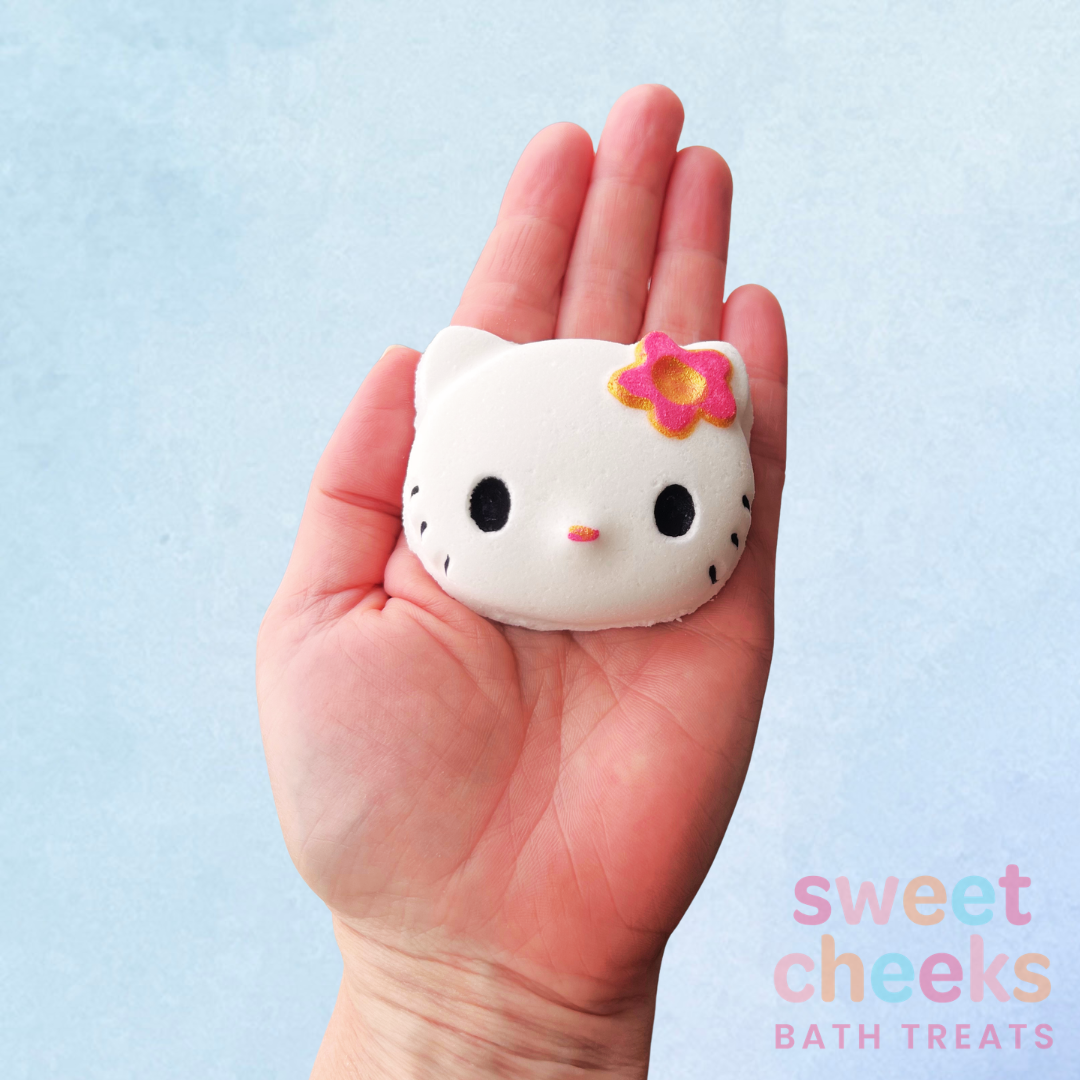 Pretty Kitty Face Bath Bomb