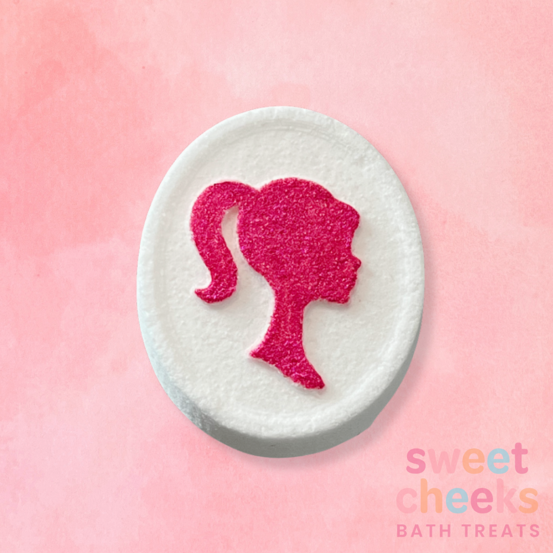 Pretty Girl Silhouette Bath Bomb