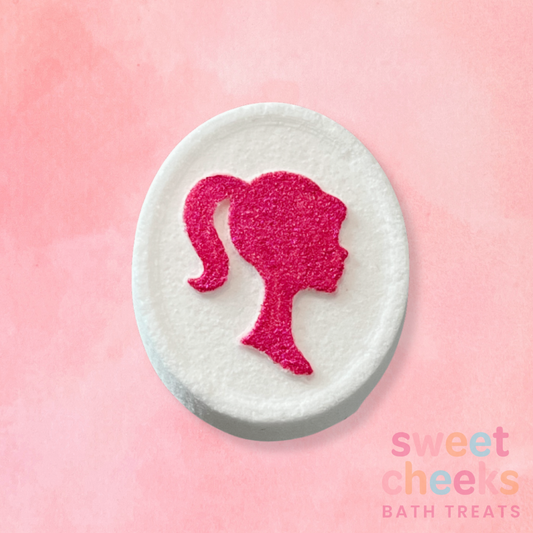Pretty Girl Silhouette Bath Bomb